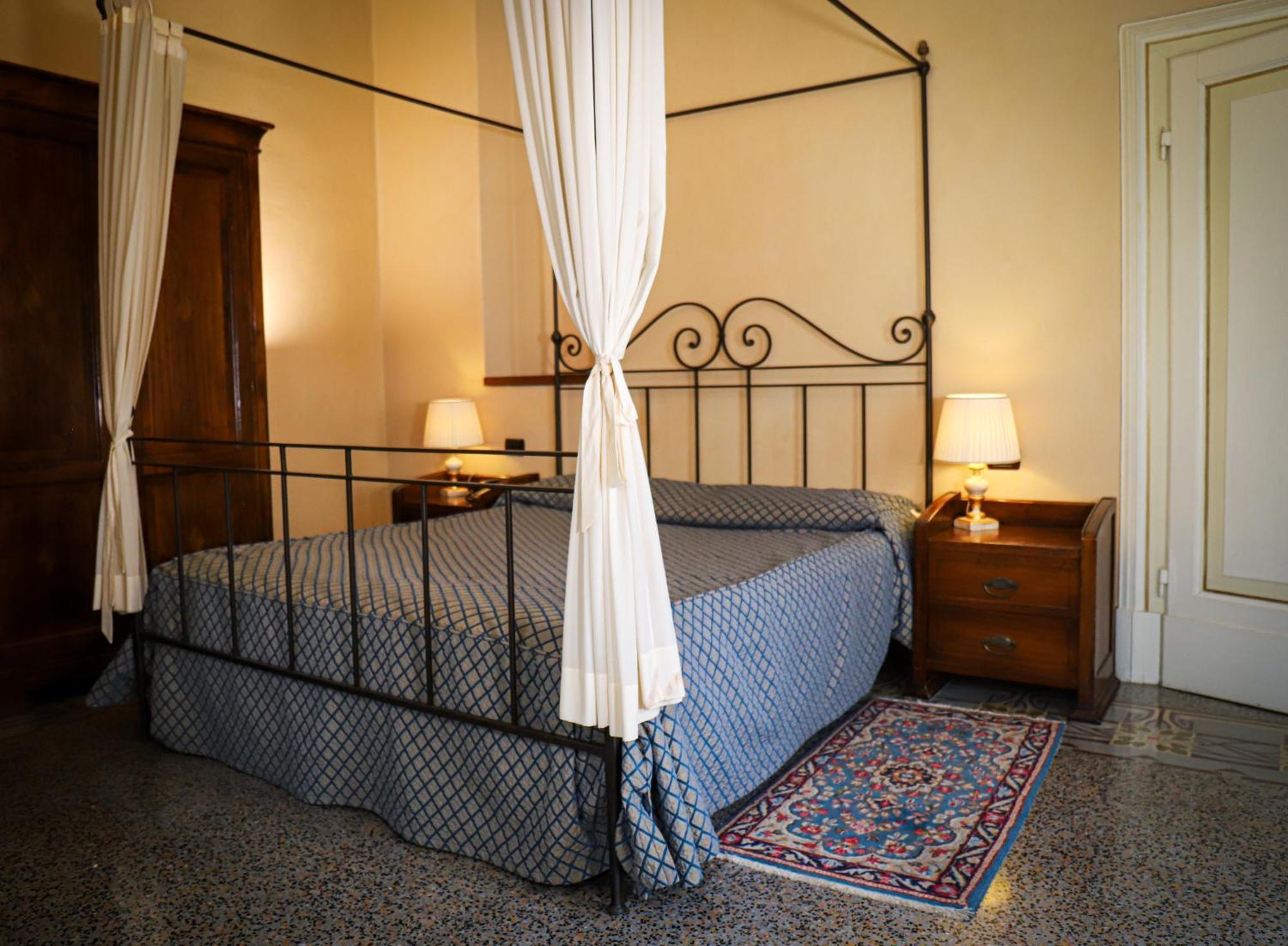 Castello Montegiove Hotel Fano Kültér fotó