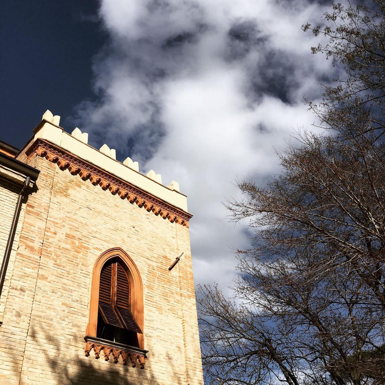 Castello Montegiove Hotel Fano Kültér fotó